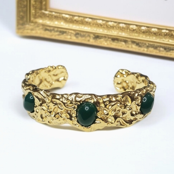 Chunky Molten Gold Emerald Cabochon Bangle Cuff Bracelet - Picture 1 of 5